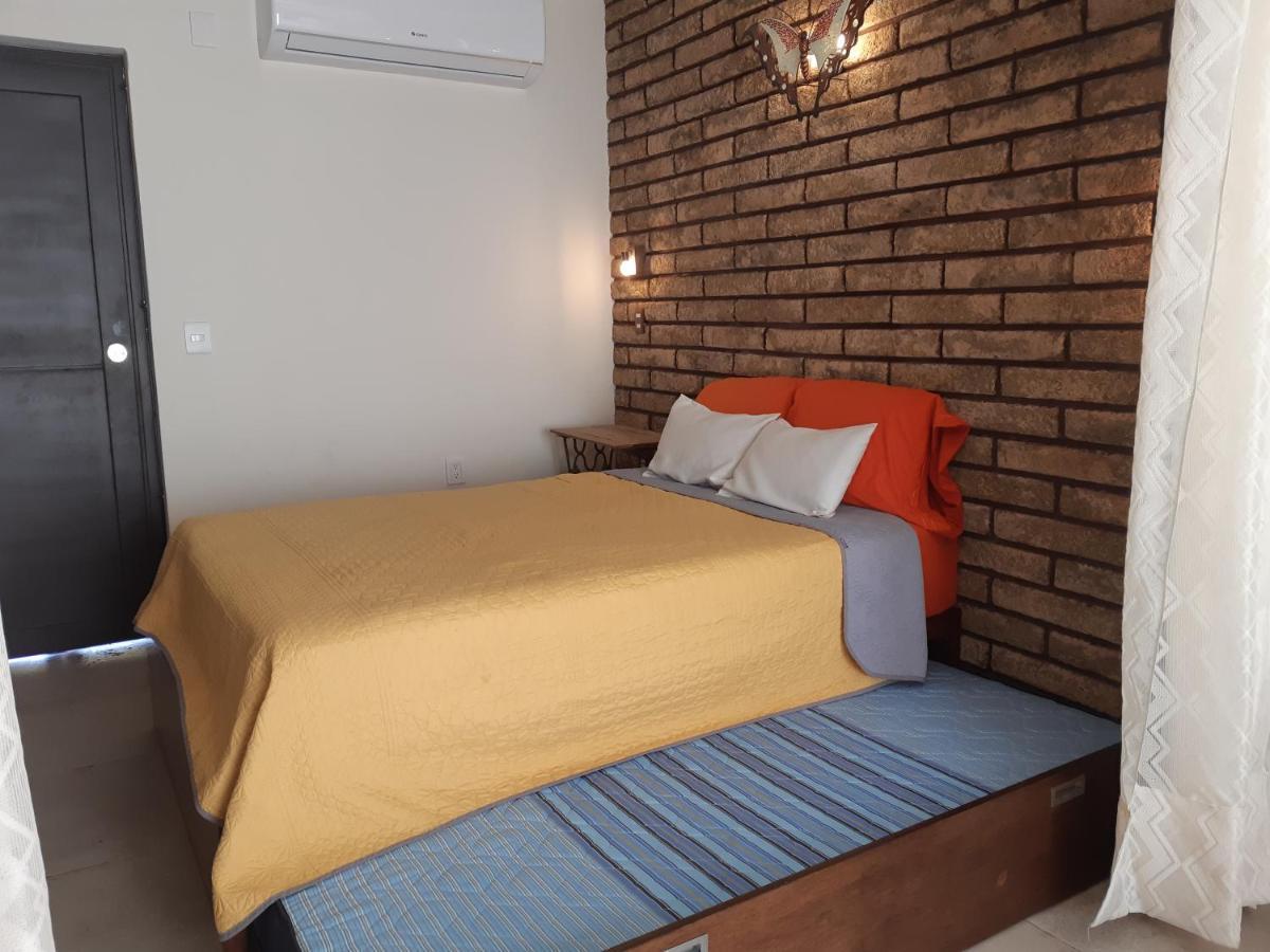 Aguacate Suites Mazatlán Eksteriør billede