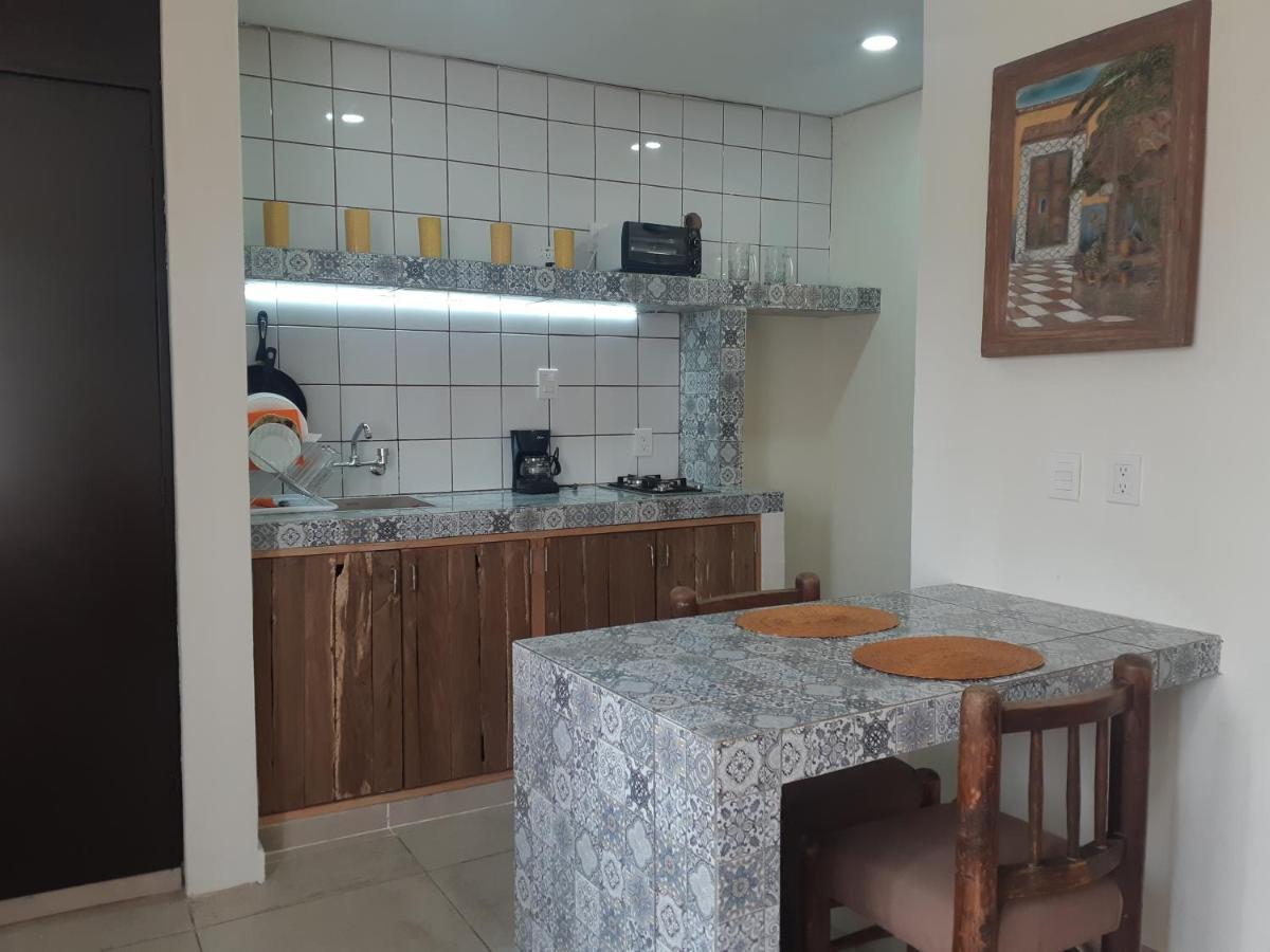 Aguacate Suites Mazatlán Eksteriør billede