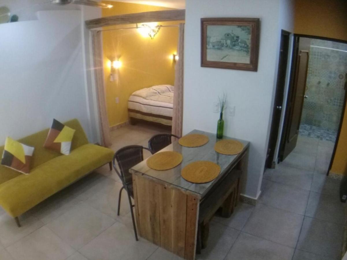 Aguacate Suites Mazatlán Eksteriør billede